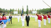 Gubernur Yulius Terima Penganugerahan dari IPDN
